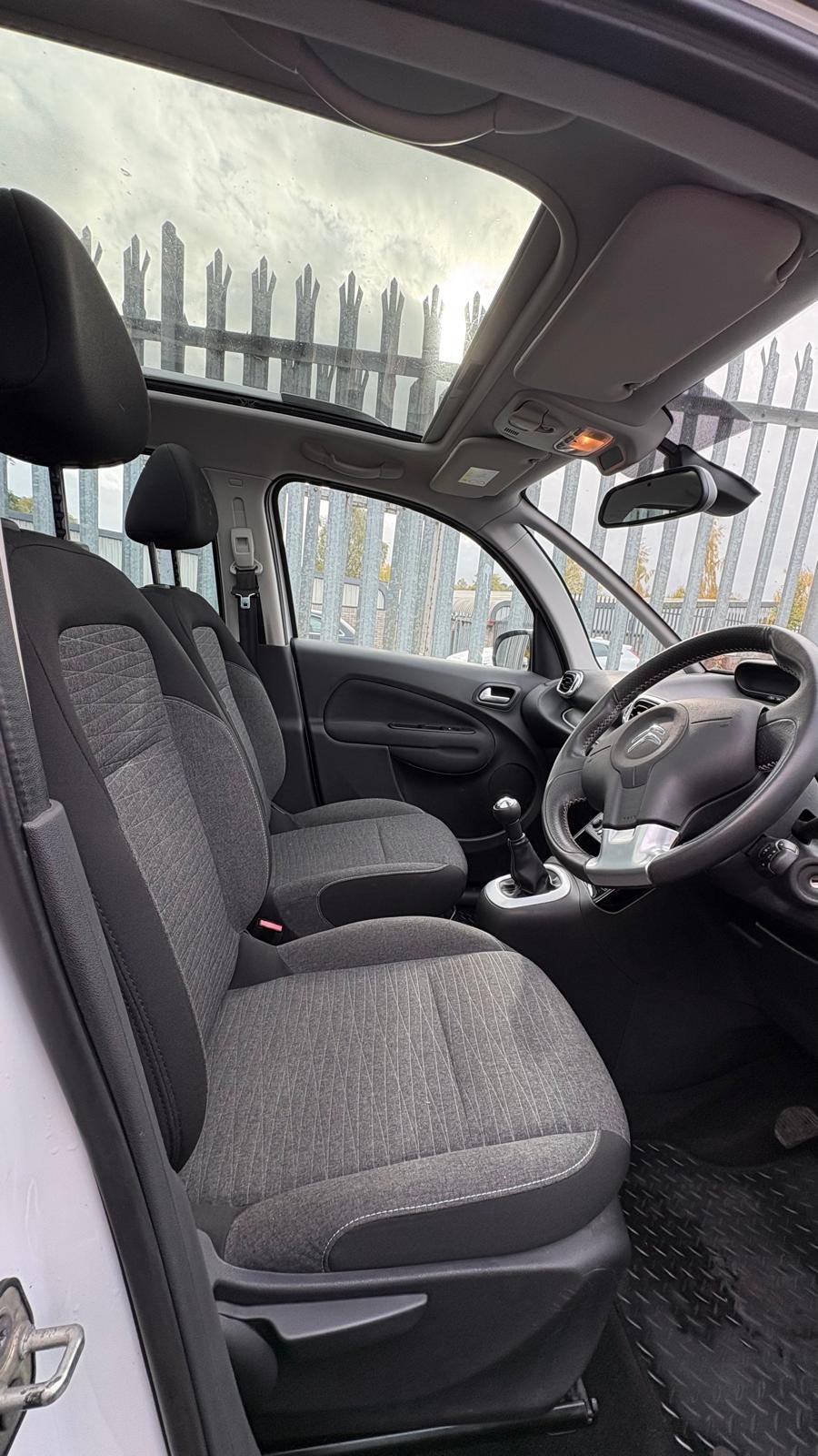 Used Citroen C3 Picasso 2016 for sale - 76476290: Photo 8