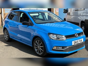 Used Volkswagen Polo 2015 for sale - 79329408: Photo