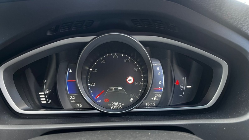 Used Volvo V40 2016 for sale - 76025839: Photo 13