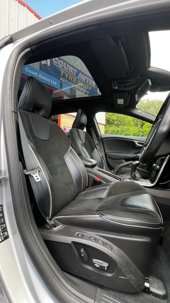 Used Volvo V40 2016 for sale - 76025839: Photo 16