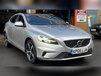 Used Volvo V40 2016 for sale - 76025839: Photo