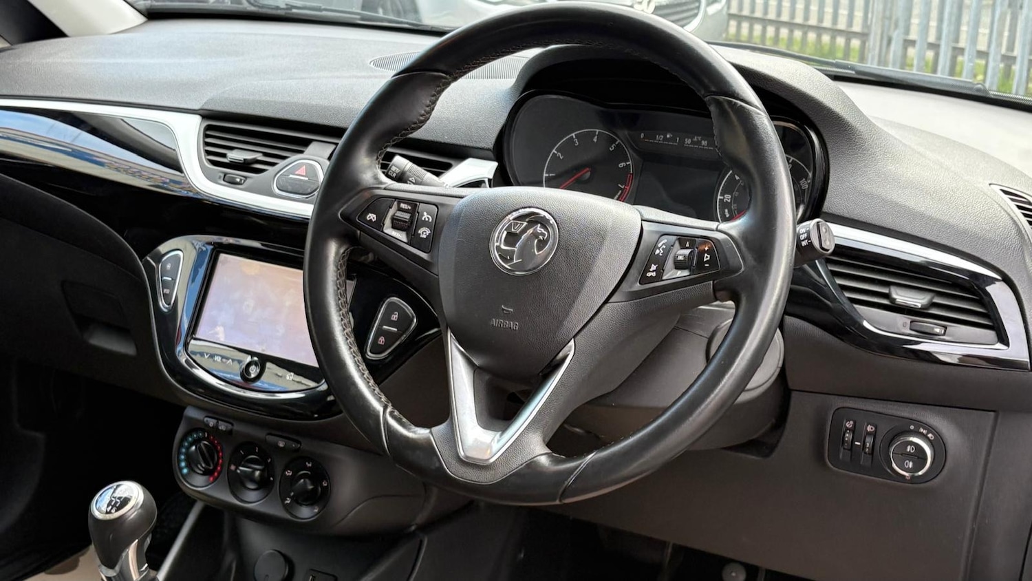 Used Vauxhall Corsa 2015 for sale - 76476707: Photo 14