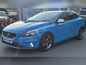 Used Volvo V40 2015 for sale - 77945256: Photo