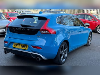 Used Volvo V40 2015 for sale - 77945256: Photo