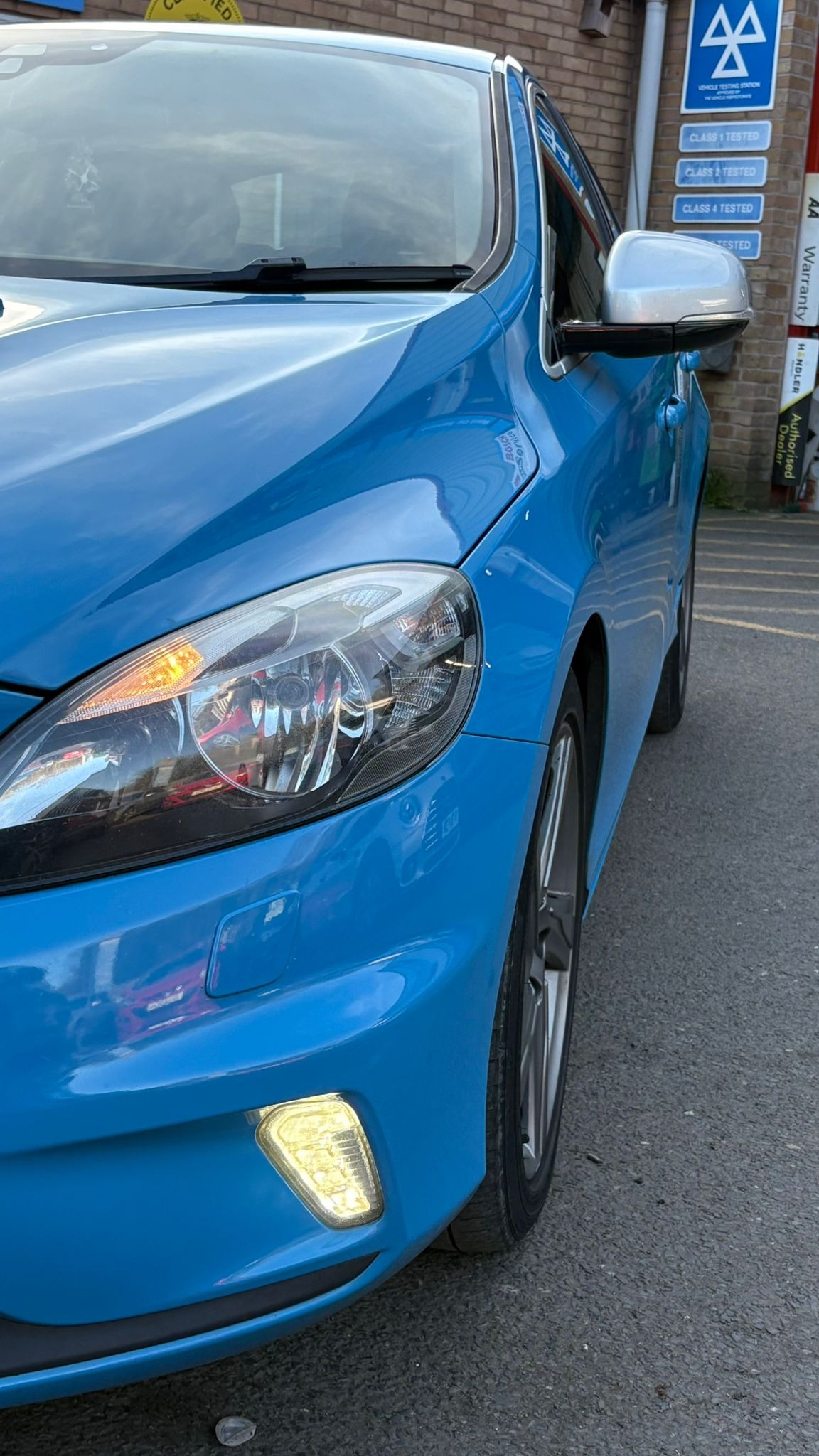 Used Volvo V40 2015 for sale - 77945256: Photo 7