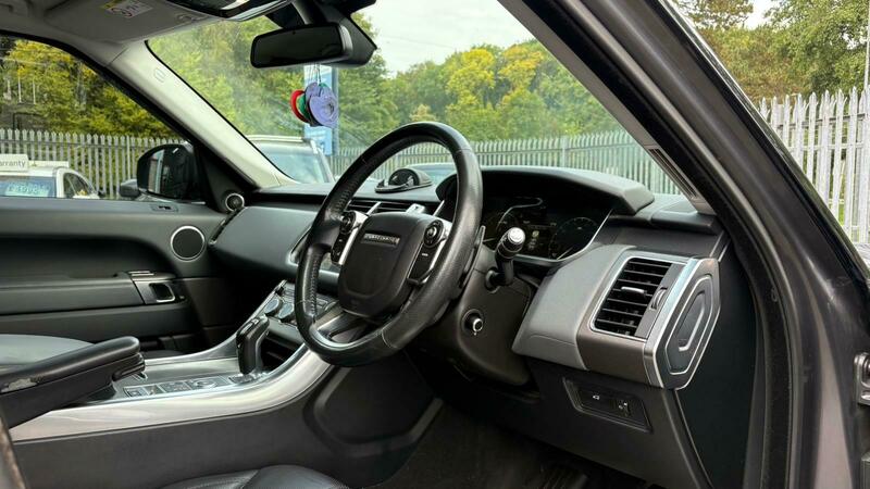 Used Land Rover Range Rover Sport 2015 for sale - 76148423: Photo 10