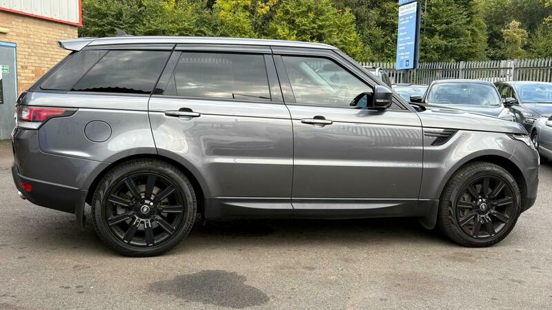 Used Land Rover Range Rover Sport 2015 for sale - 76148423: Photo 2