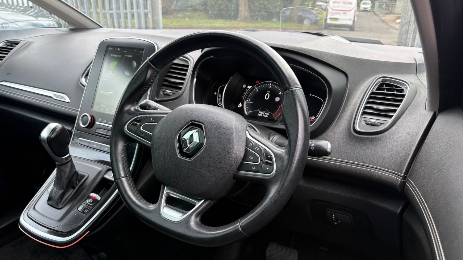 Used Renault Grand Scenic 2016 for sale - 78028055: Photo 12