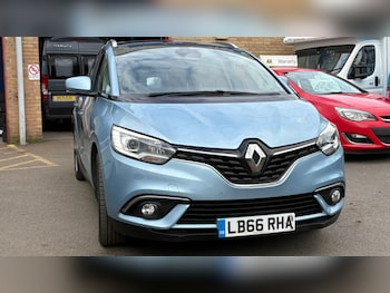 Used Renault Grand Scenic 2016 for sale - 78028055: Photo