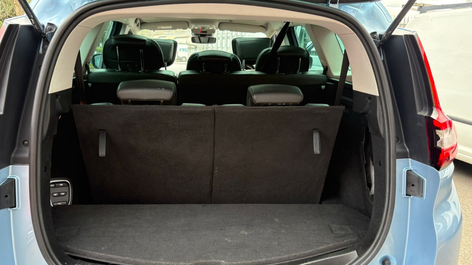 Used Renault Grand Scenic 2016 for sale - 78028055: Photo 22