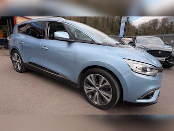 Used Renault Grand Scenic 2016 for sale - 78028055: Photo