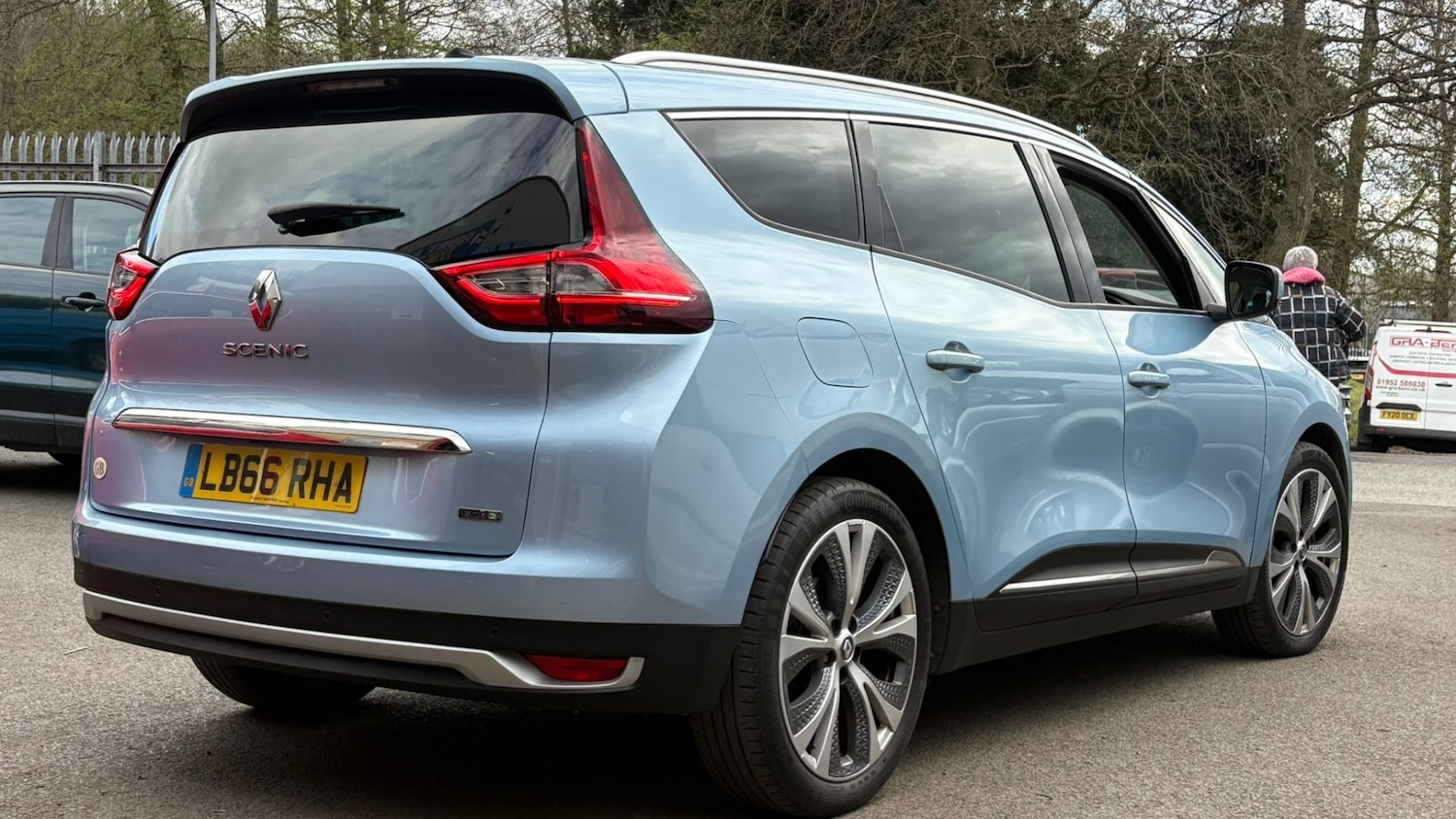 Used Renault Grand Scenic 2016 for sale - 78028055: Photo 3