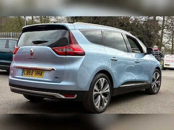 Used Renault Grand Scenic 2016 for sale - 78028055: Photo