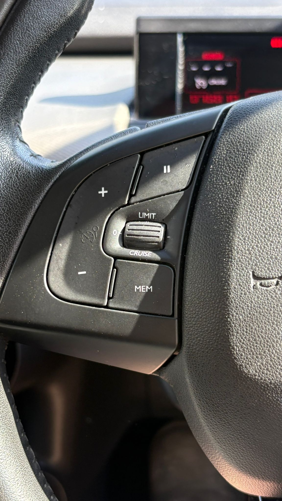 Used Citroen C4 Cactus 2016 for sale - 78165870: Photo 18