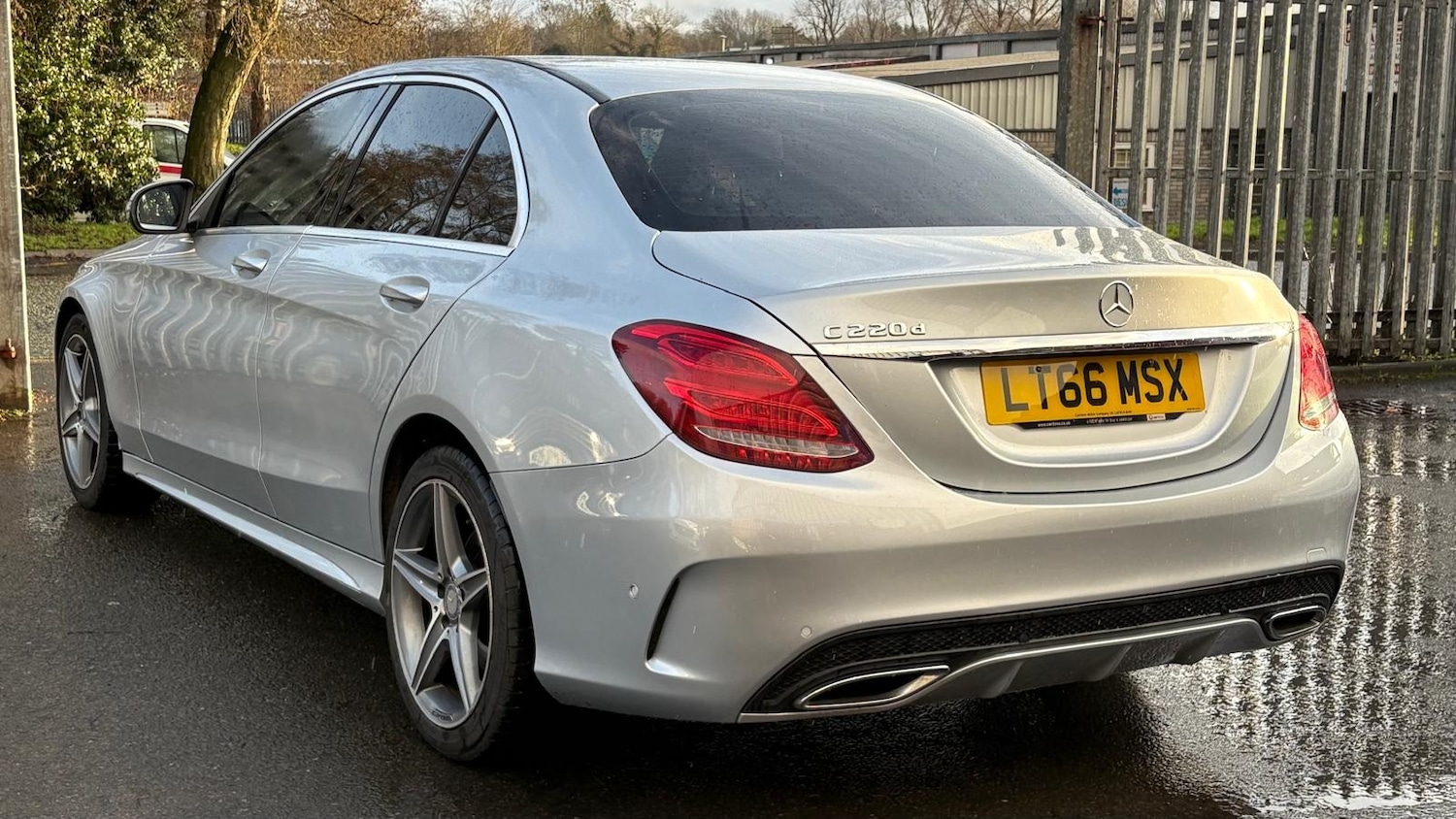 Used Mercedes-Benz C Class 2016 for sale - 77435427: Photo 4