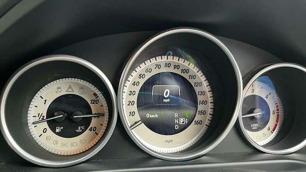 Used Mercedes-Benz E-Class 2015 for sale - 75098521: Photo 41