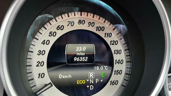 Used Mercedes-Benz E-Class 2015 for sale - 75098521: Photo 42