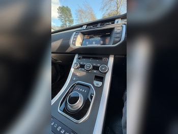 Used Land Rover Range Rover Evoque 2015 for sale - 77915438: Photo