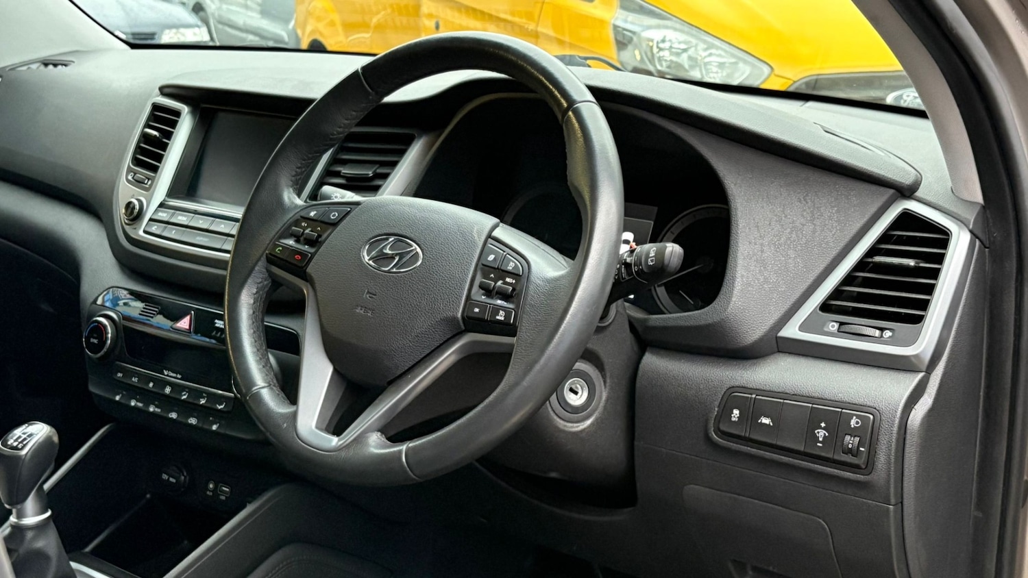 Used Hyundai TUCSON 2017 for sale - 77607300: Photo 11