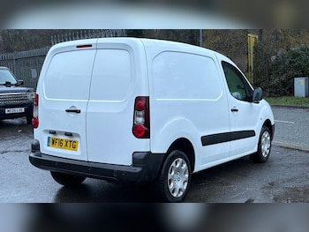 Used Peugeot Partner 2016 for sale - 77546106: Photo