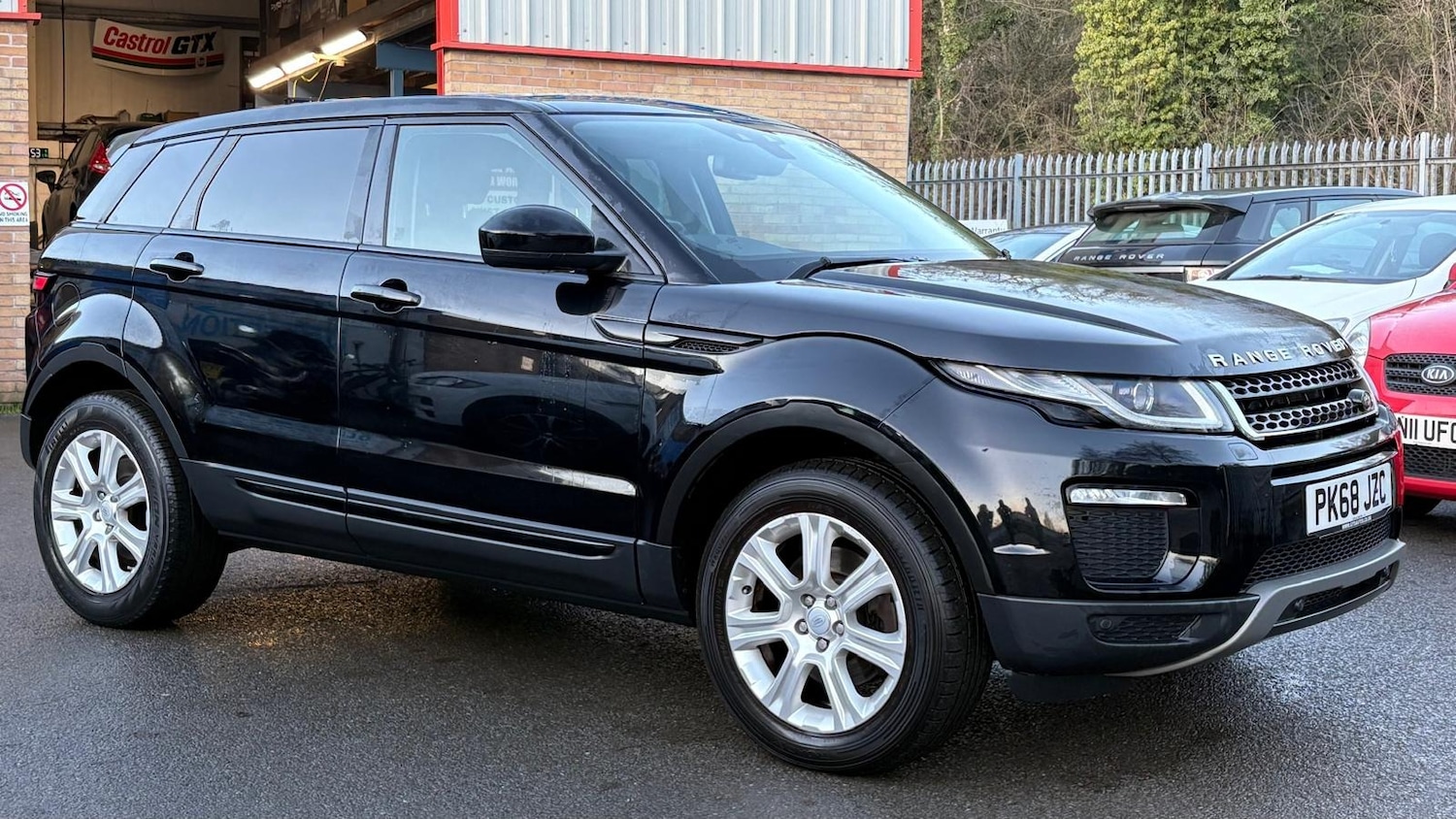 Used Land Rover Range Rover Evoque 2018 for sale - 77786299: Photo 2