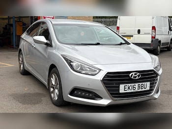 2016 (16) - 1.7 CRDi Blue Drive SE Nav 4dr