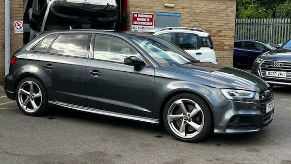 Used Audi A3 2017 for sale - 73785073: Photo 2