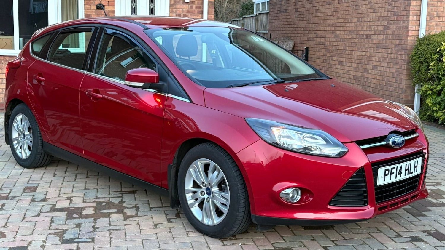 Used Ford Focus 2014 for sale - 77845677: Photo 2