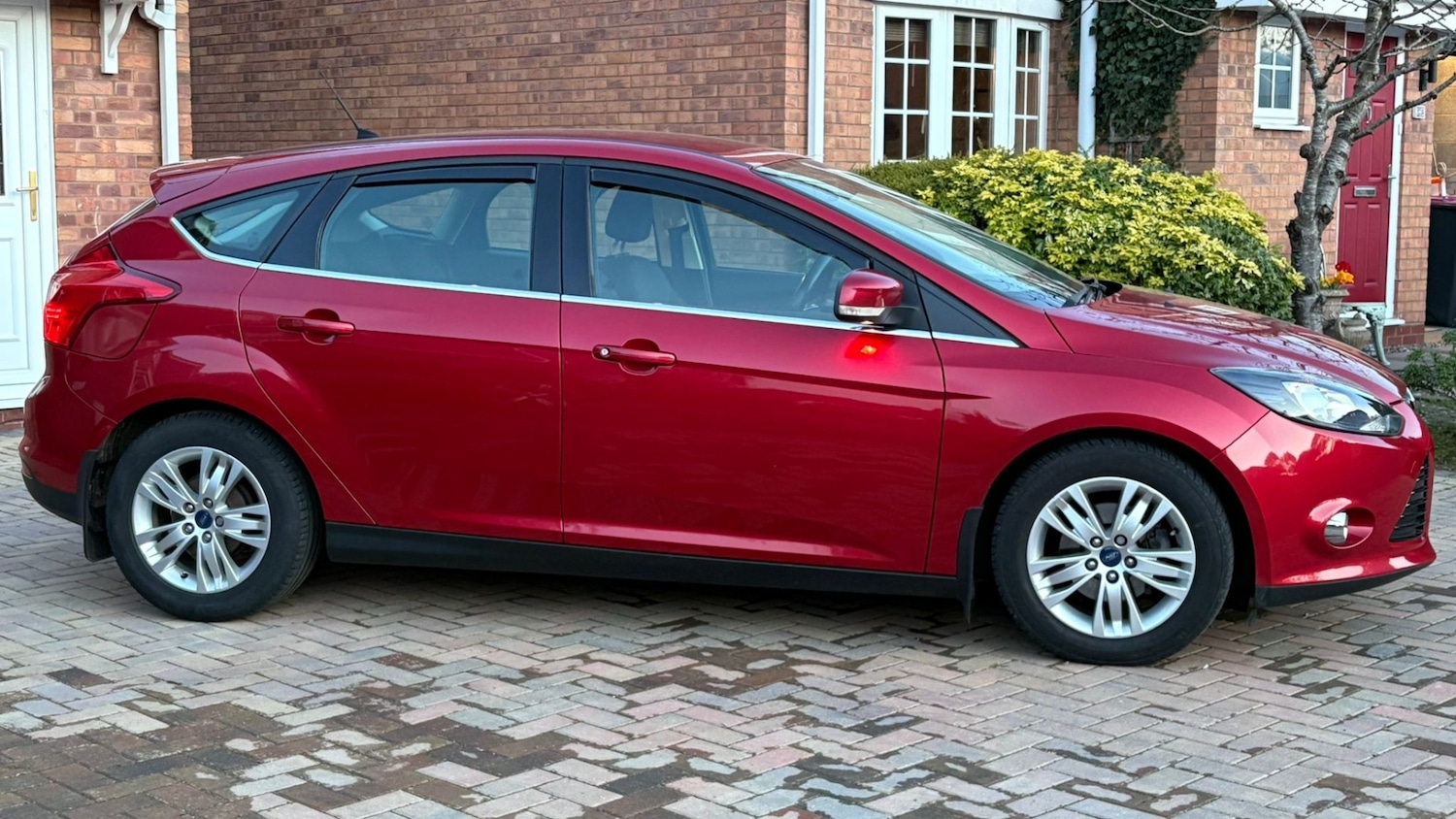 Used Ford Focus 2014 for sale - 77845677: Photo 3