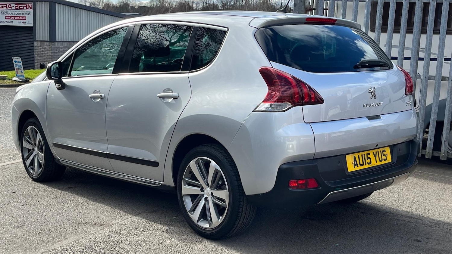 Used Peugeot 3008 2015 for sale - 76530862: Photo 3