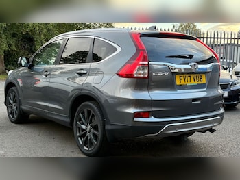 Used Honda CR-V 2017 for sale - 76615658: Photo