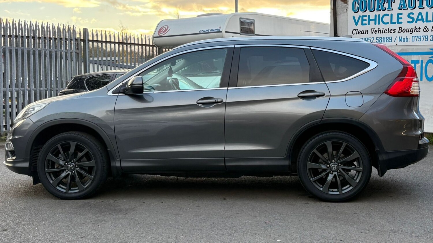 Used Honda CR-V 2017 for sale - 76615658: Photo 4