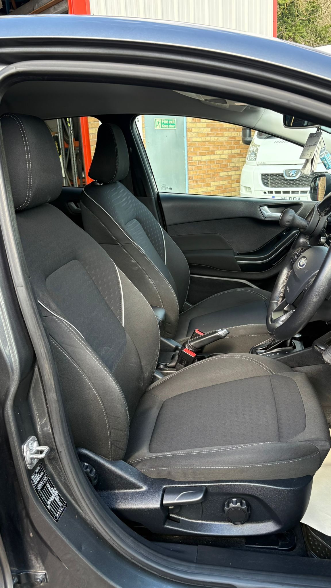 Used Ford Fiesta 2018 for sale - 78108996: Photo 8