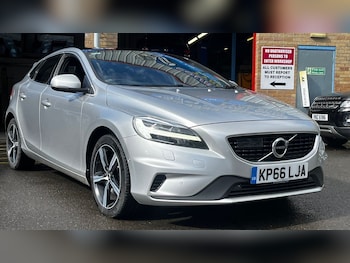 Used Volvo V40 2016 for sale - 75936795: Photo