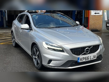 Used Volvo V40 2016 for sale - 75936795: Photo