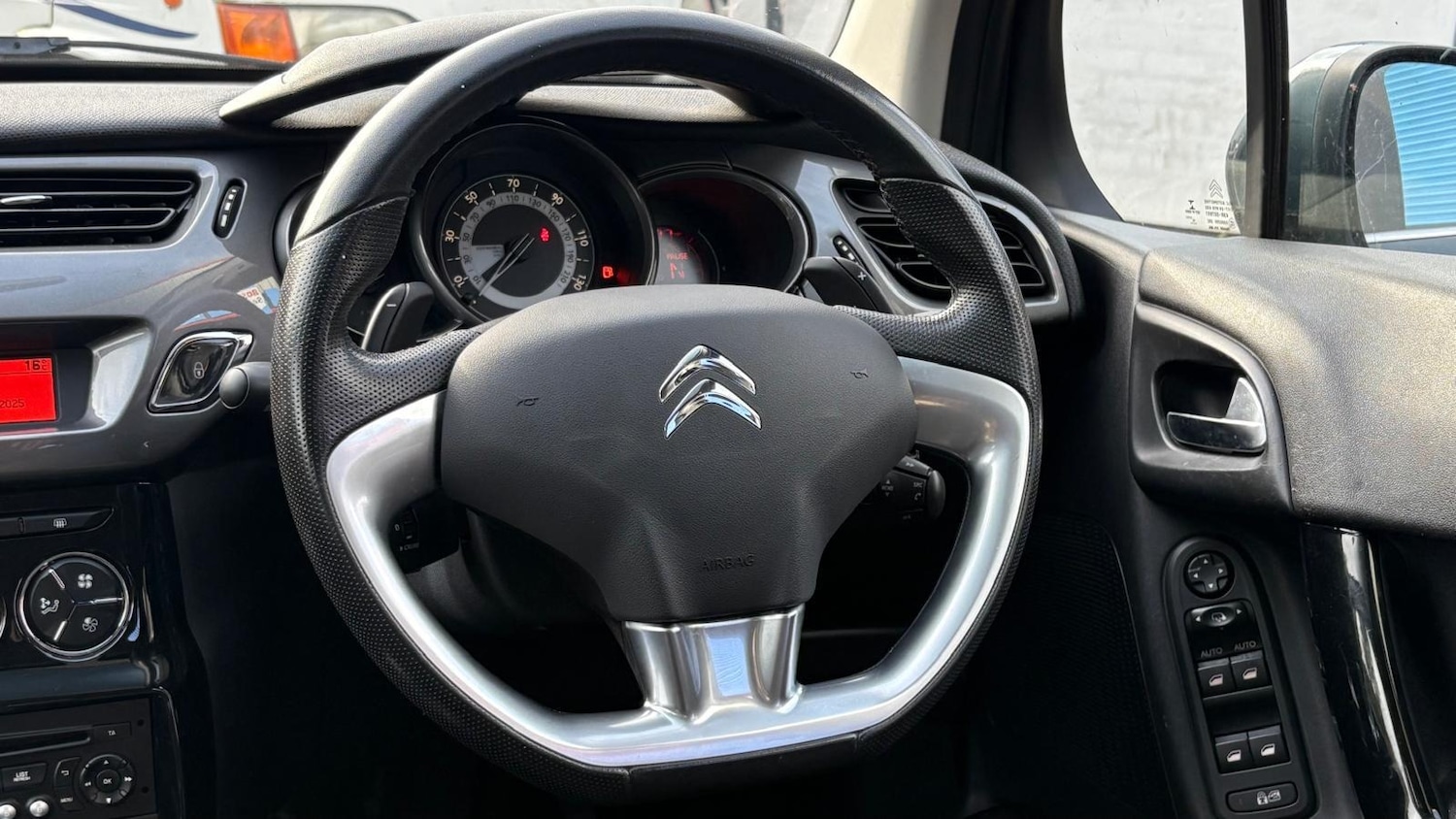 Used Citroen C3 2014 for sale - 76476027: Photo 15