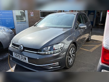 Used Volkswagen Golf 2019 for sale - 79329582: Photo
