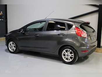Used Ford Fiesta 2017 for sale - 79187341: Photo