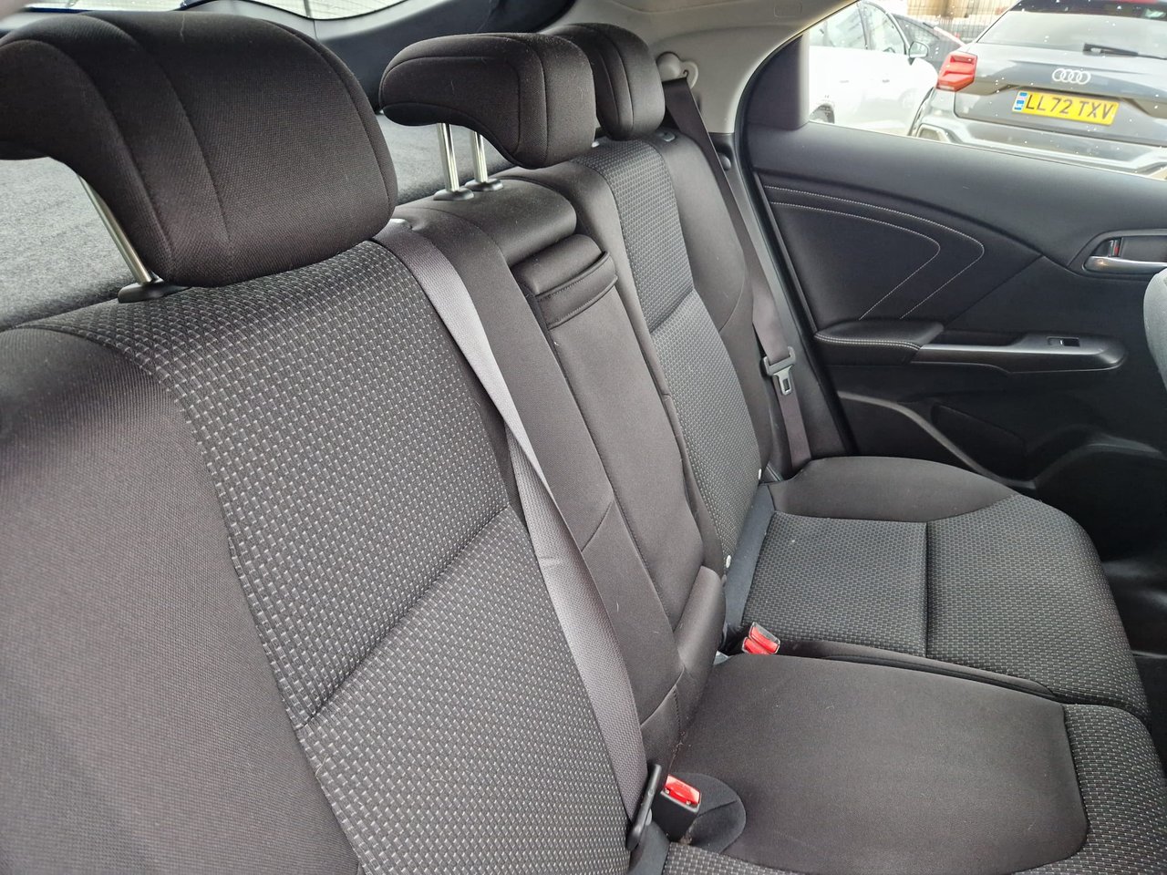 Used Honda Civic 2015 for sale - 77539369: Photo 40