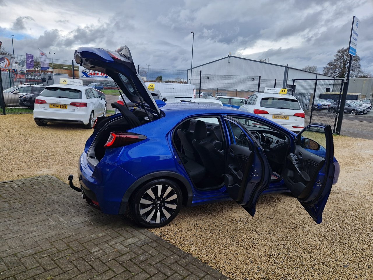 Used Honda Civic 2015 for sale - 77539369: Photo 44