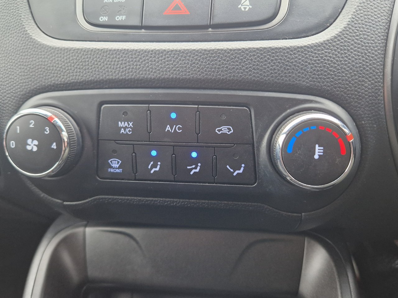 Used Hyundai Ix35 2013 for sale - 77539370: Photo 40