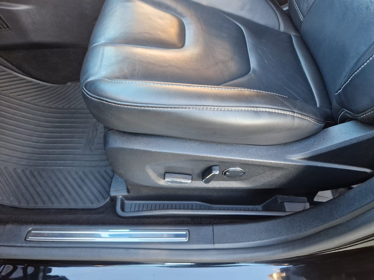 Used Ford S-Max 2016 for sale - 77539359: Photo 14