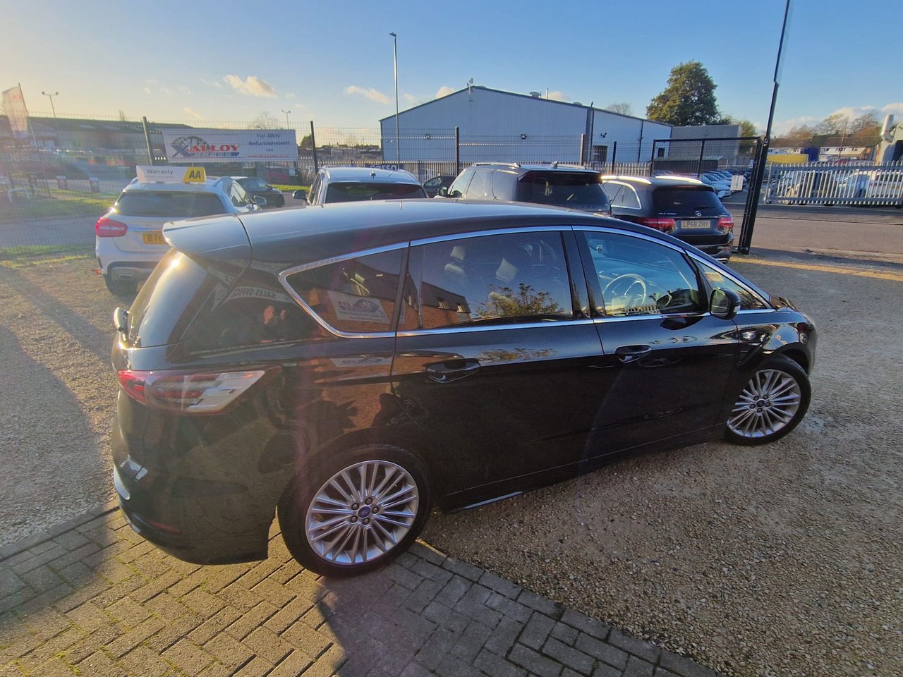 Used Ford S-Max 2016 for sale - 77539359: Photo 4