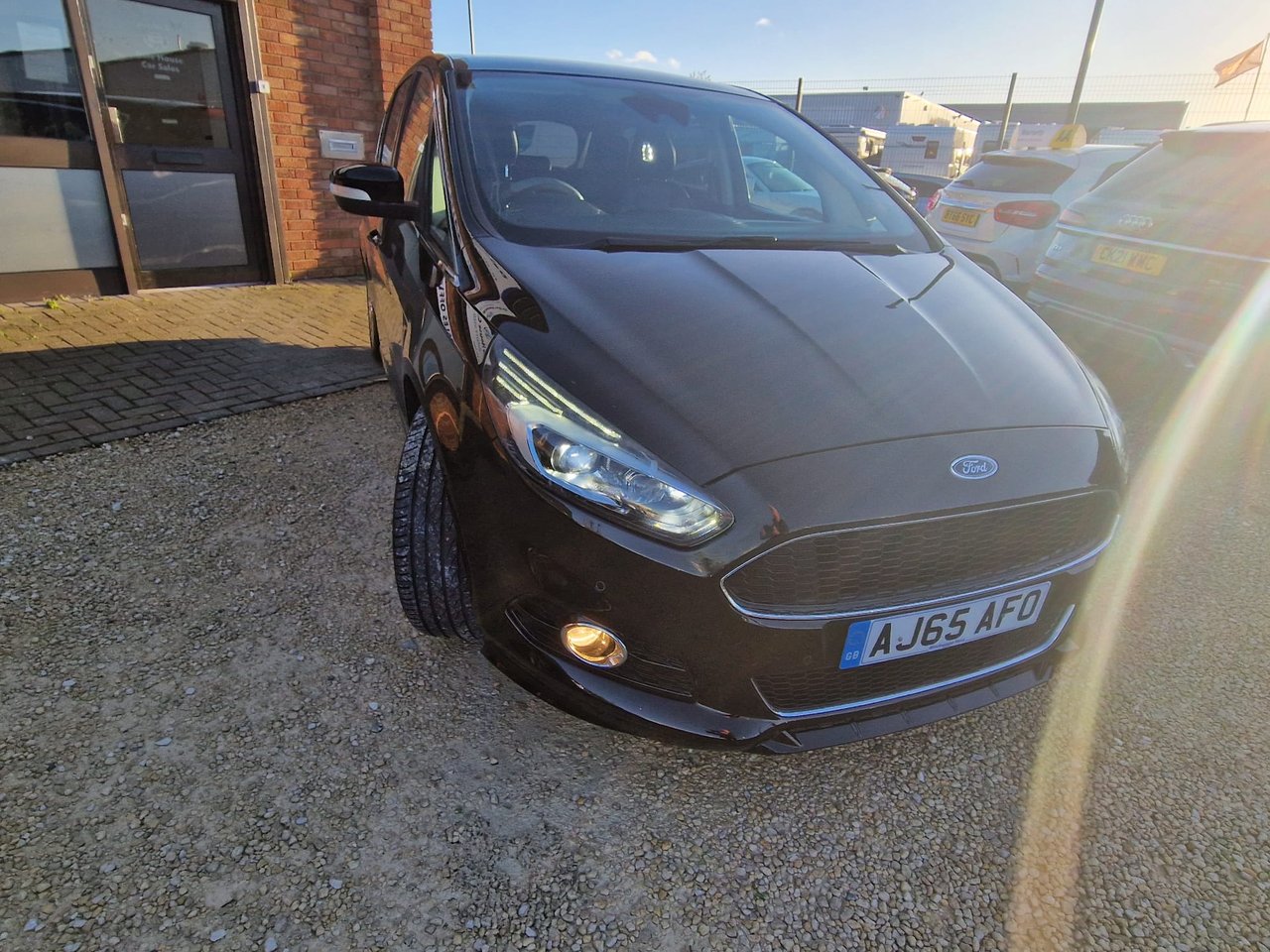 Used Ford S-Max 2016 for sale - 77539359: Photo 44