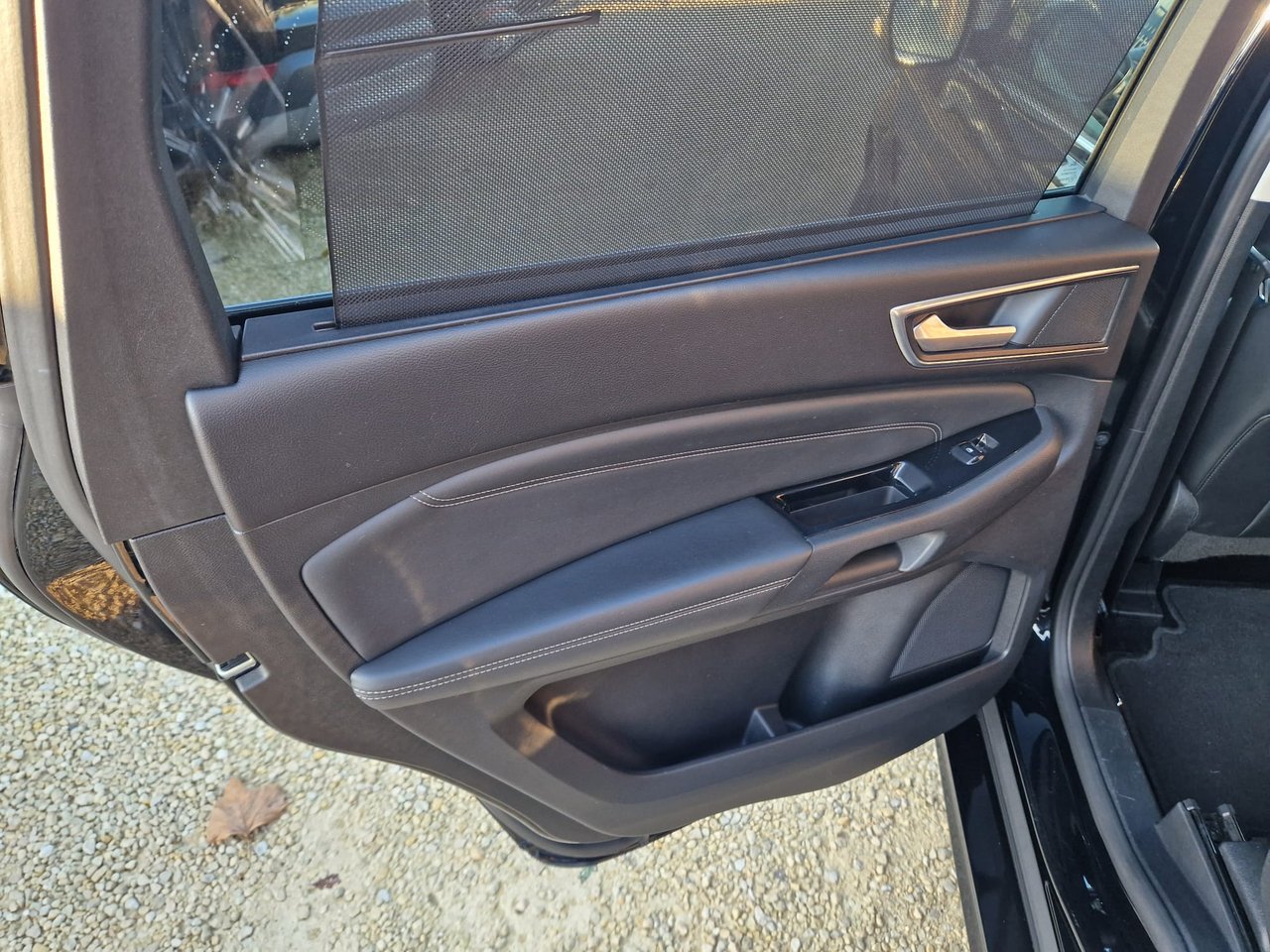 Used Ford S-Max 2016 for sale - 77539359: Photo 46