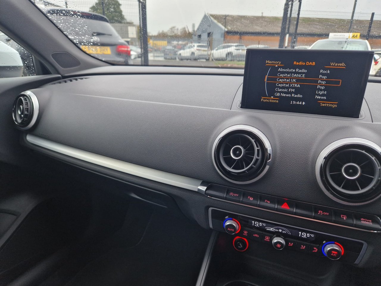 Used Audi A3 2015 for sale - 77539364: Photo 41