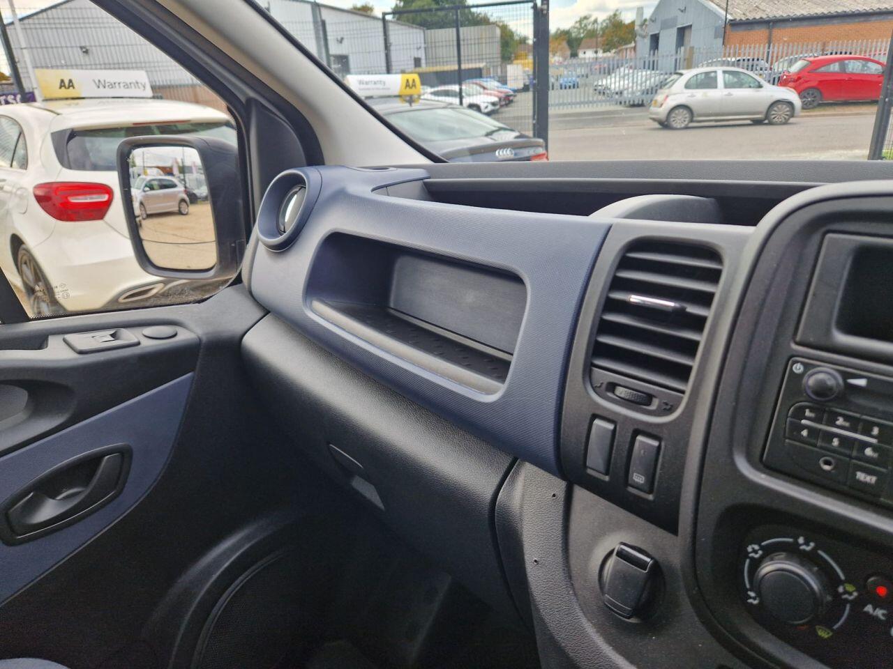 Used Vauxhall Vivaro 2018 for sale - 77539361: Photo 30