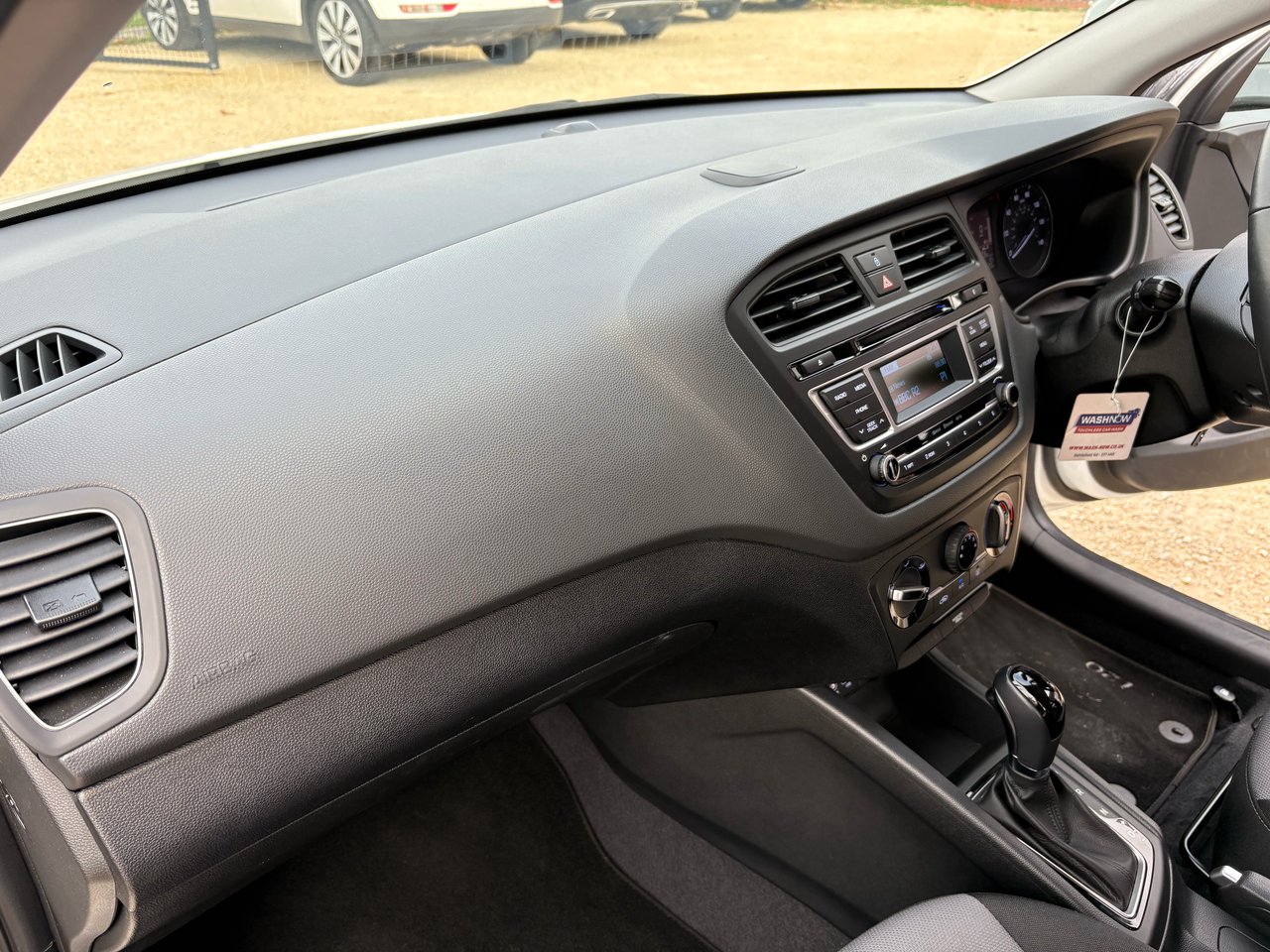 Used Hyundai i20 2018 for sale - 77539358: Photo 27