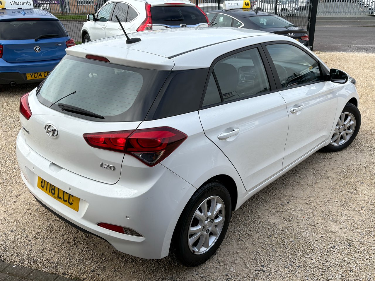 Used Hyundai i20 2018 for sale - 77539358: Photo 3