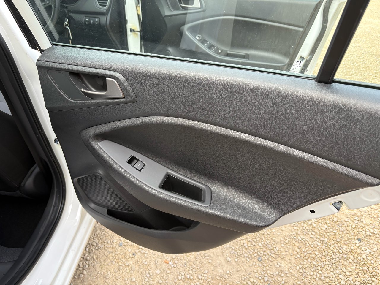 Used Hyundai i20 2018 for sale - 77539358: Photo 35